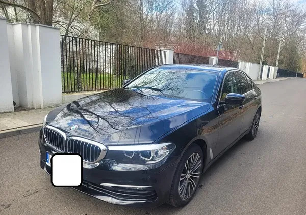 bmw seria 5 mazowieckie BMW Seria 5 cena 99000 przebieg: 94000, rok produkcji 2018 z Leśna